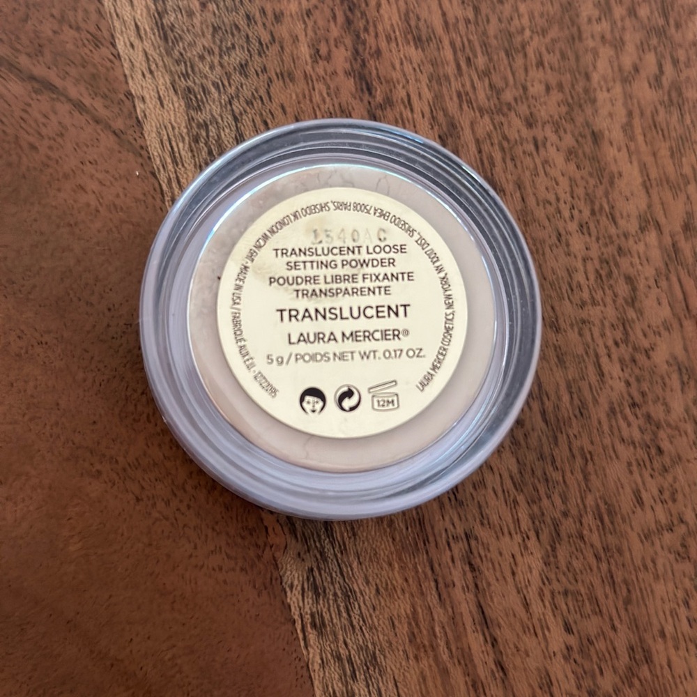 Translucent Loose Setting Powder - Picture 2 of 2